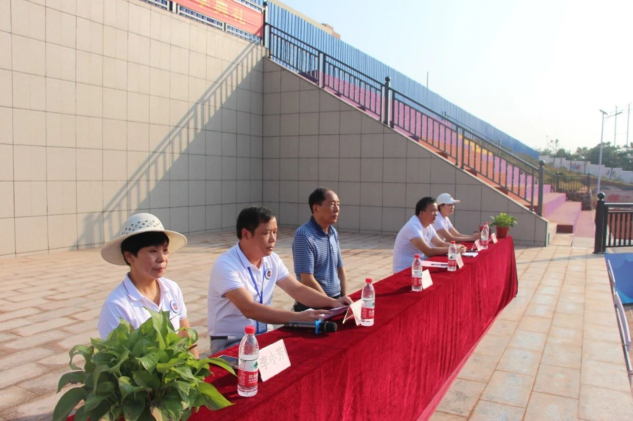 出席开学典礼的校领导